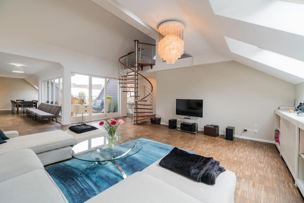 Ruhige Dachwohnung Mit Terrasse Berlin Mitte - Spacious Modern Rooftop Loft In Berlin Mitte Zewnętrze zdjęcie