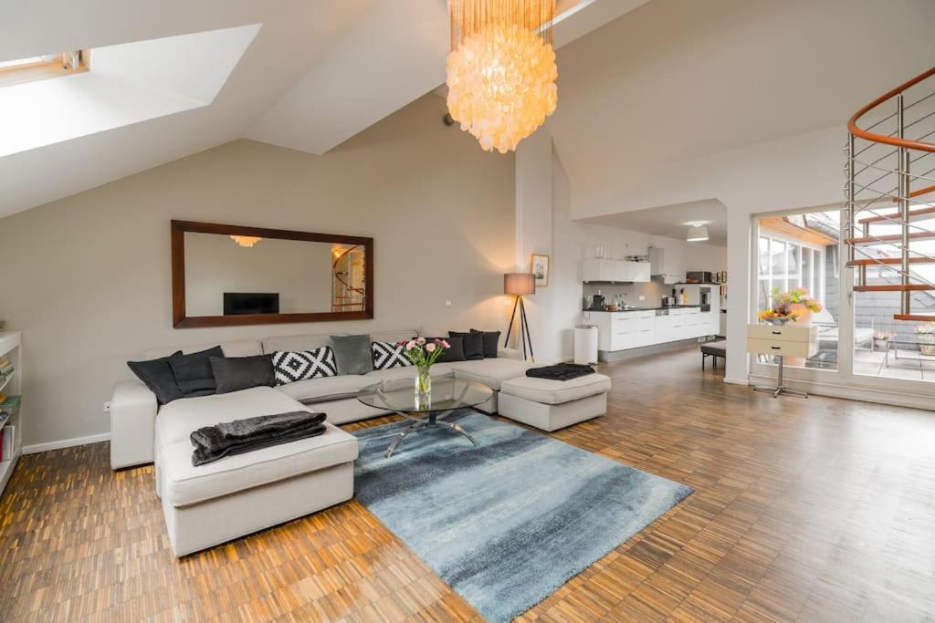 Ruhige Dachwohnung Mit Terrasse Berlin Mitte - Spacious Modern Rooftop Loft In Berlin Mitte Zewnętrze zdjęcie